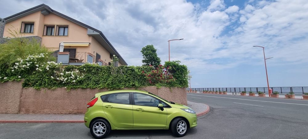 Ford Fiesta 1.4 Tdci 70 CP (  consum foarte mic  )