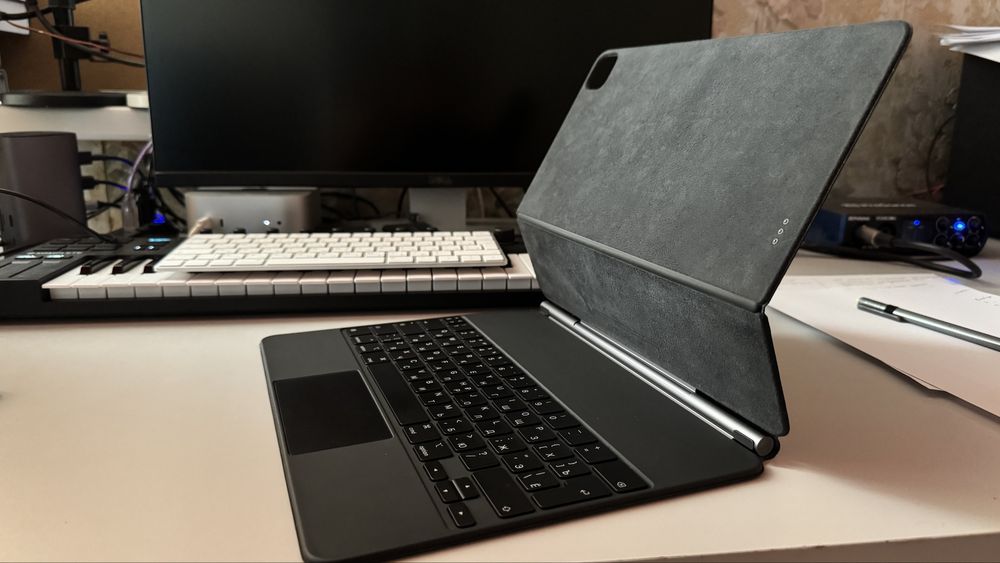 Magic Keyboard ipad Pro 13, m1/m2