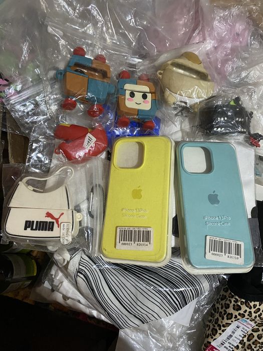 Проодаю чехоы на телефон на оазные айфоны