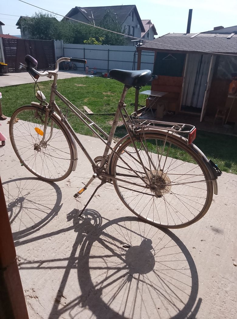 Vând bicicleta adulti