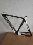 Cadru carbon Kuota Kalibur.