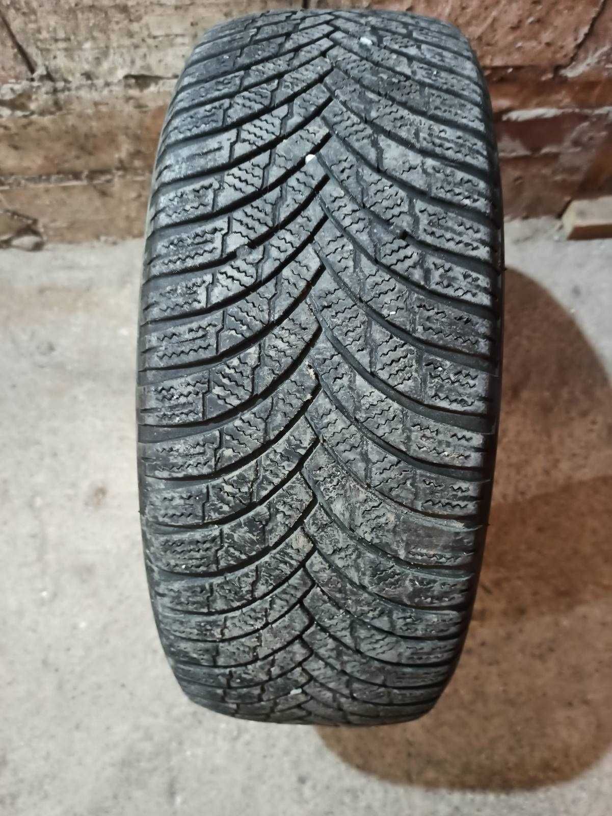 Зимни гуми FIRESTONE, модел WINTERHAWK 4 87H с размери 195/55 R16