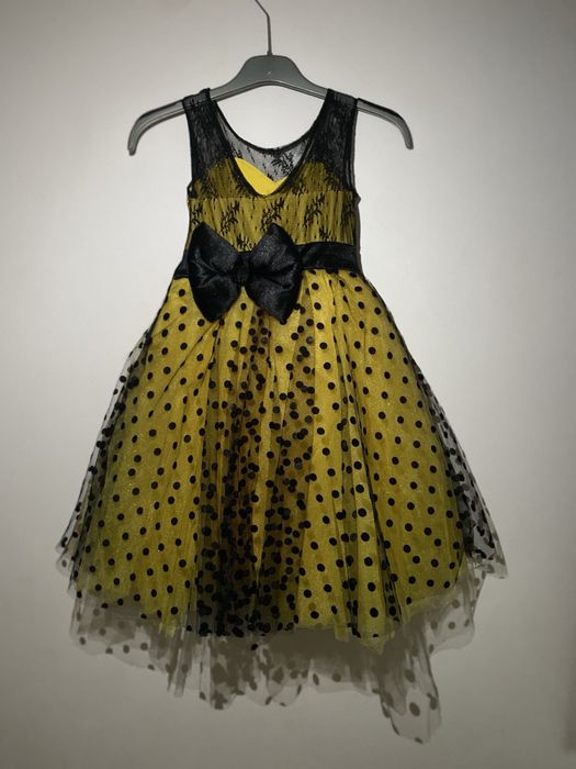 Официални рокли за повод : майка и дъщеря