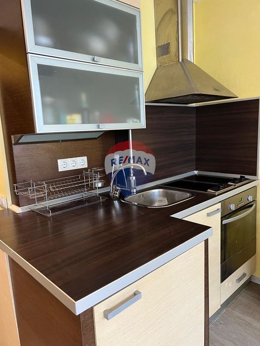 Дава се под наем Едностаен апартамент в Варна, Спортна зала - 50 кв.м за 408 € - Снимка #2