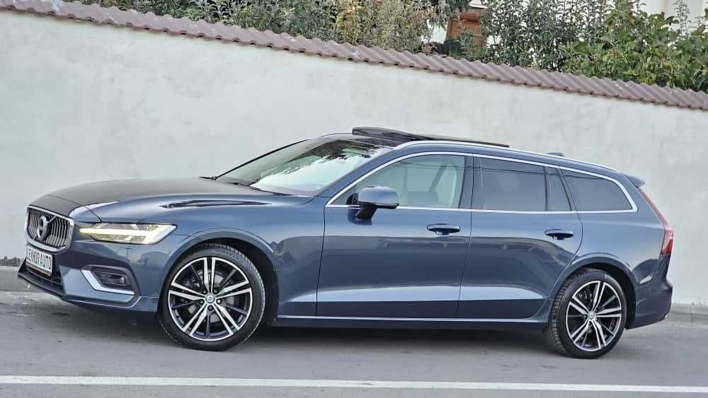 Volvo V60 INSCRIPTION 2.0d 190cp 2019 Trapa Keyless TOP