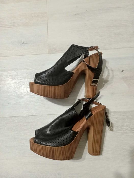 Дамски обувки висок ток