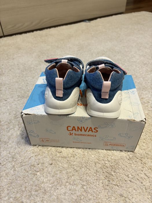Sandale Canvas Biomecanics marime 23
