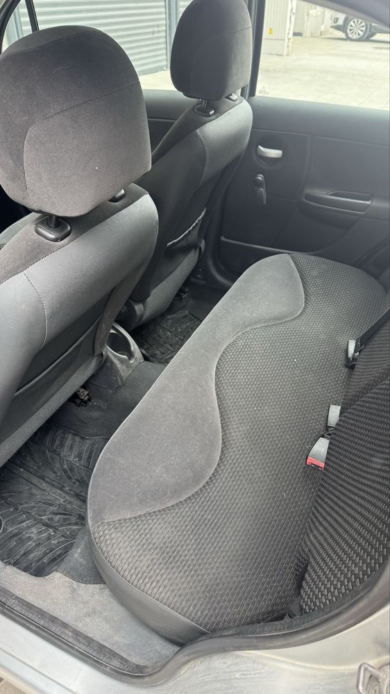 Citroen c3 2010 1.1газ бензин