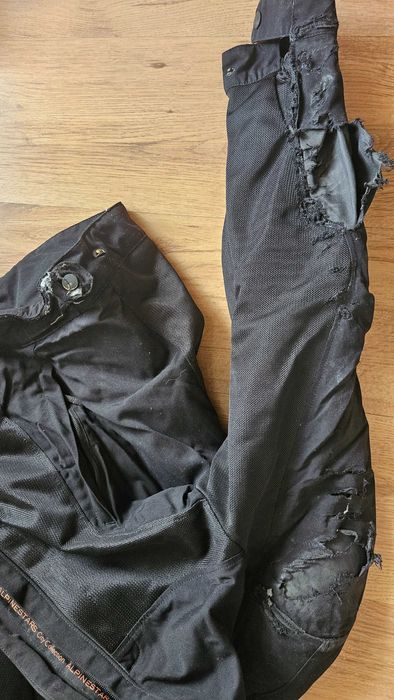 Geaca moto Alipinestars city (rupta, zgariata), manusi, aparatoare