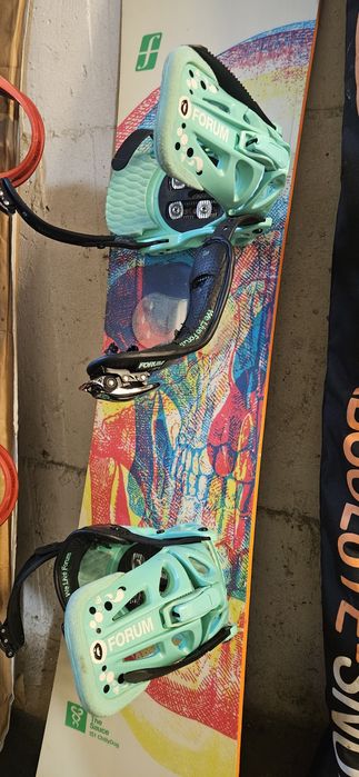 Placa snowboard Forum 151 cm si legaturi Forum marimea S