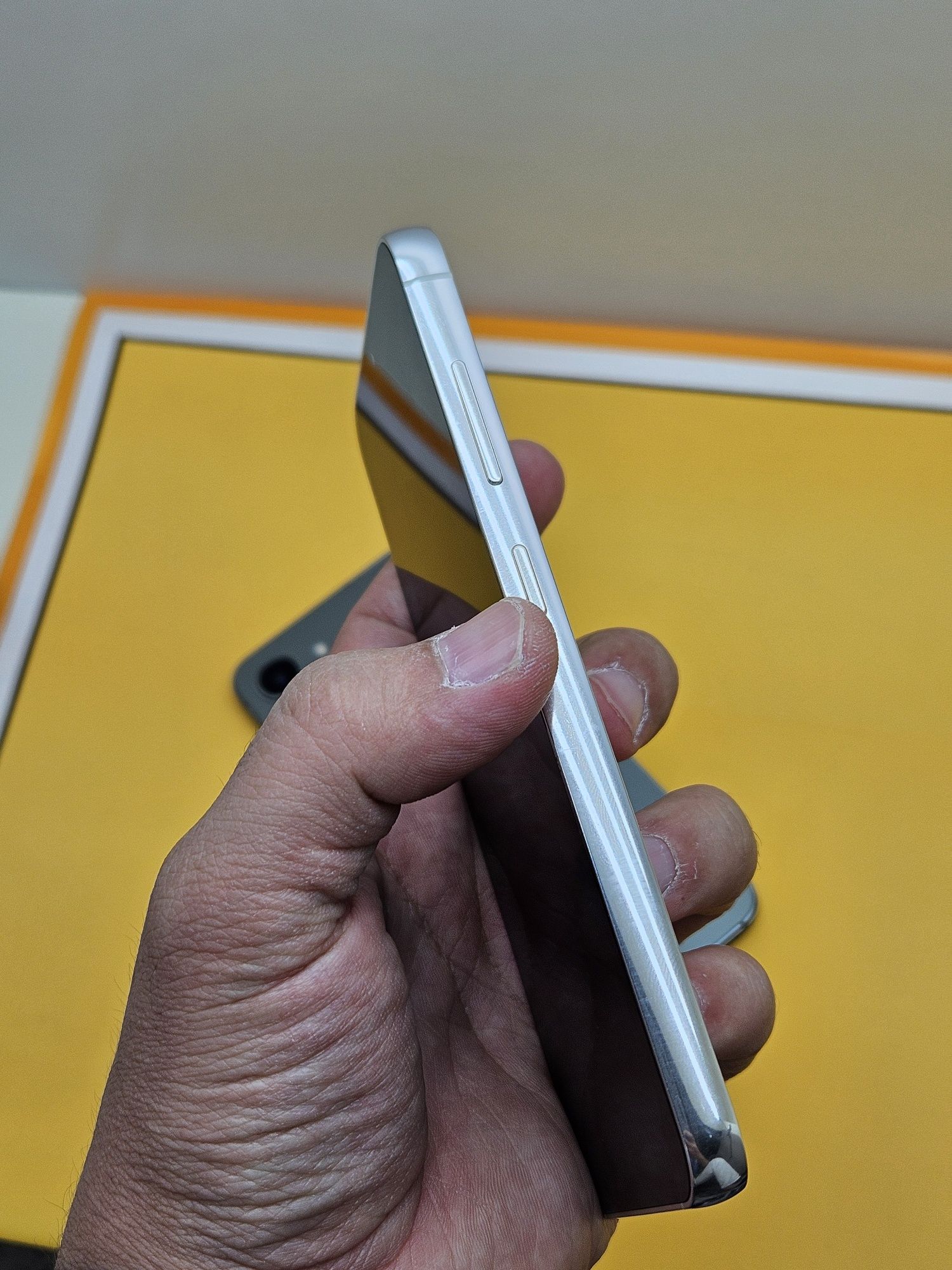 Samsung S23 8/256Gb orginal asratiment bor