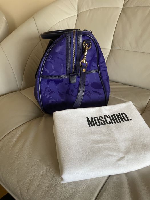 Vand geanta Moschino originala