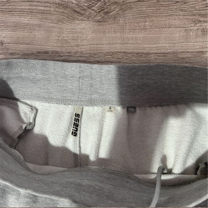 Оригинален мъжки  спортен екип GUESS с вата