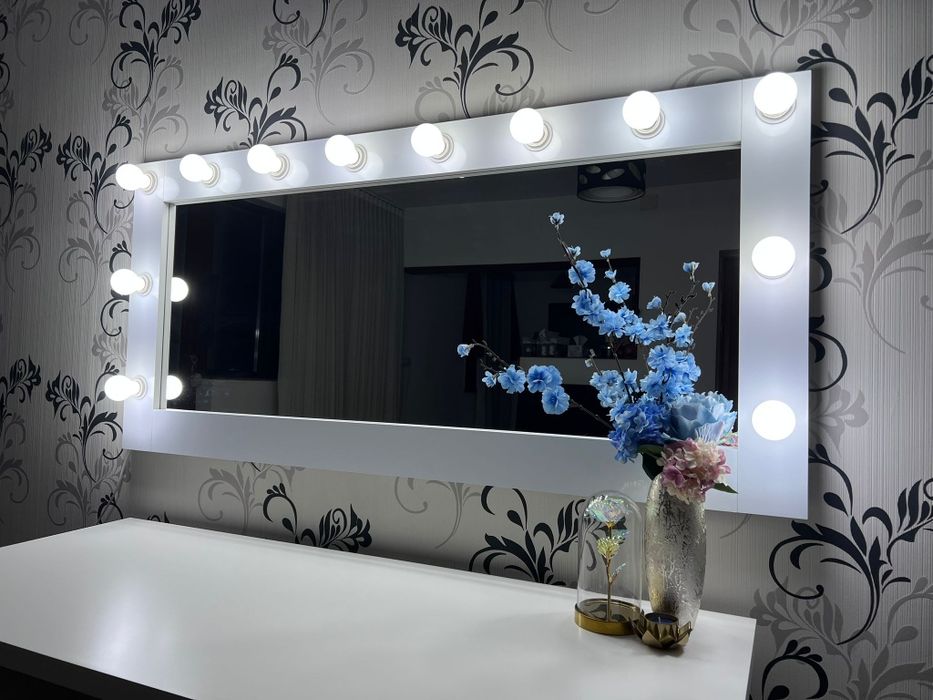 Oglindă machiaj, make-up