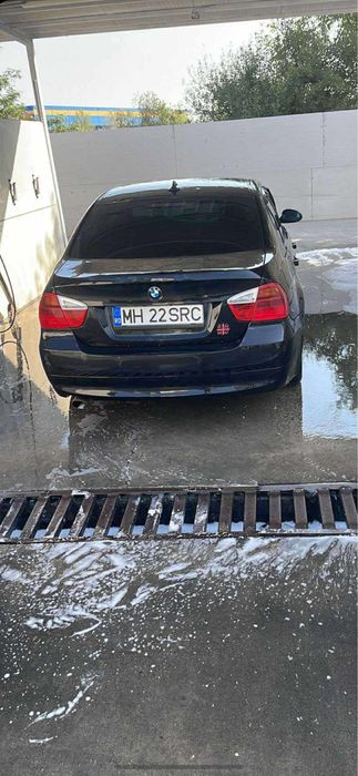 BMW e90 320i 150cp
