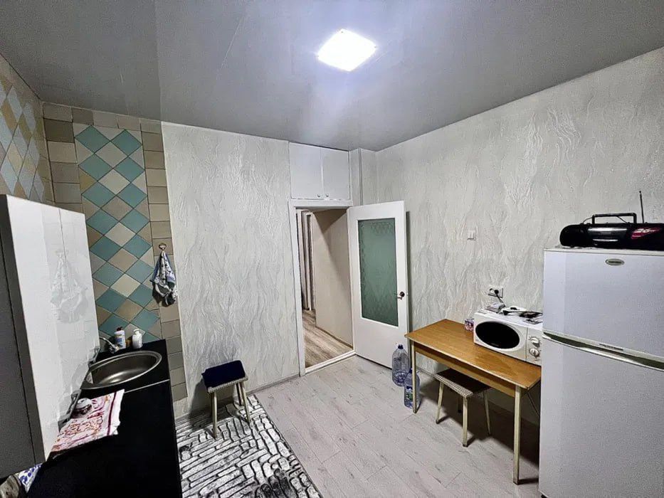 Продаётся 3-х комнатная квартира в Сергели 8а
