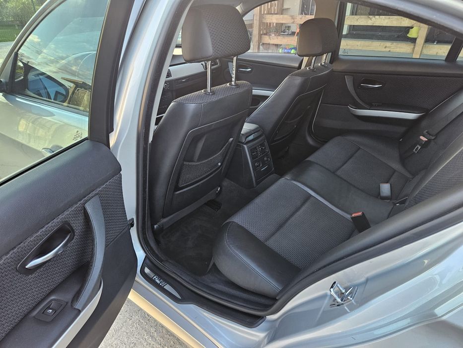 Bmw E 90 320D 2009 Facelift Manuala
