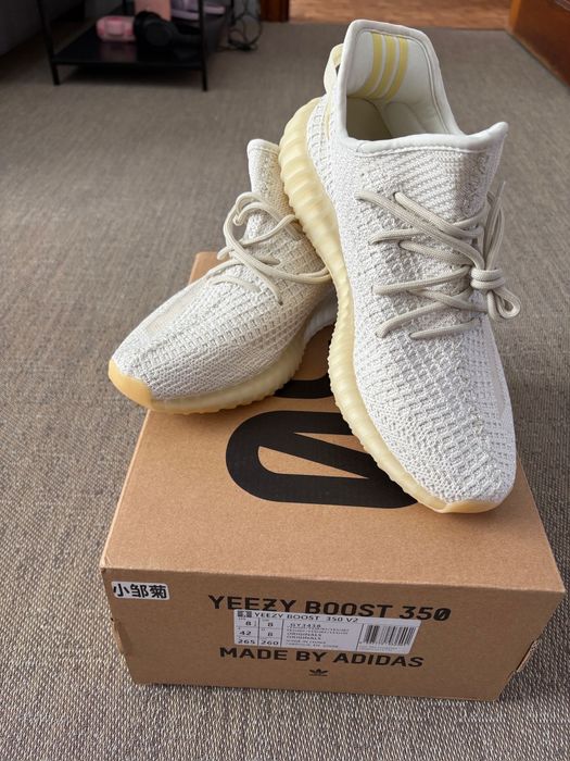 Vând Adidas Yezzy 350 Boost,1-1 cu originalul.Preț 550 Ron-negociabil.