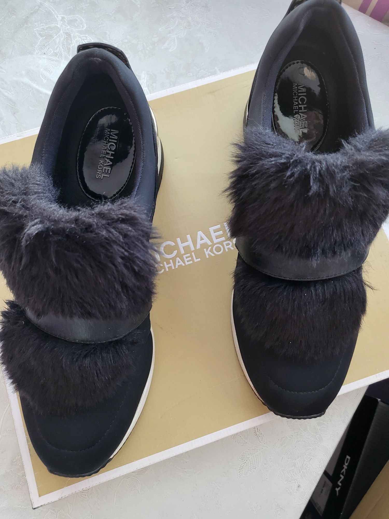 Сникарси Michael Kors