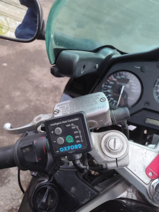 Motorbicigleta Honda VFR 750F