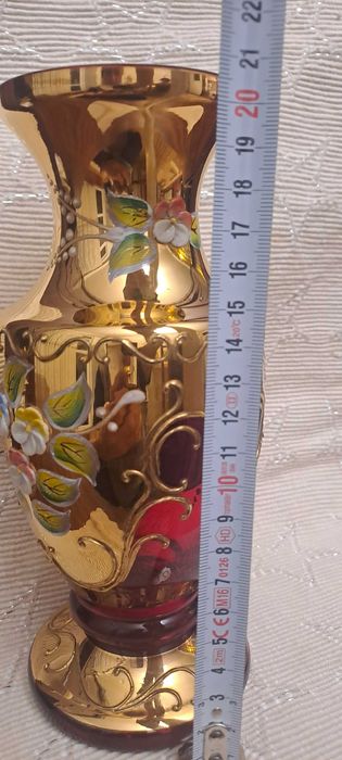 Ваза цветно стъкло