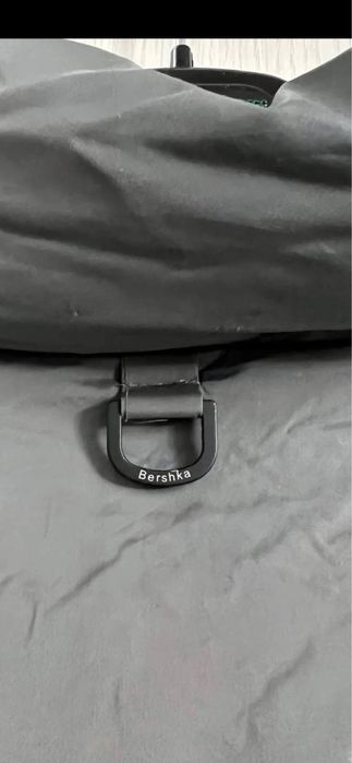 МУжская куртка производство Ветьнам(Bershka) . .Размер -52