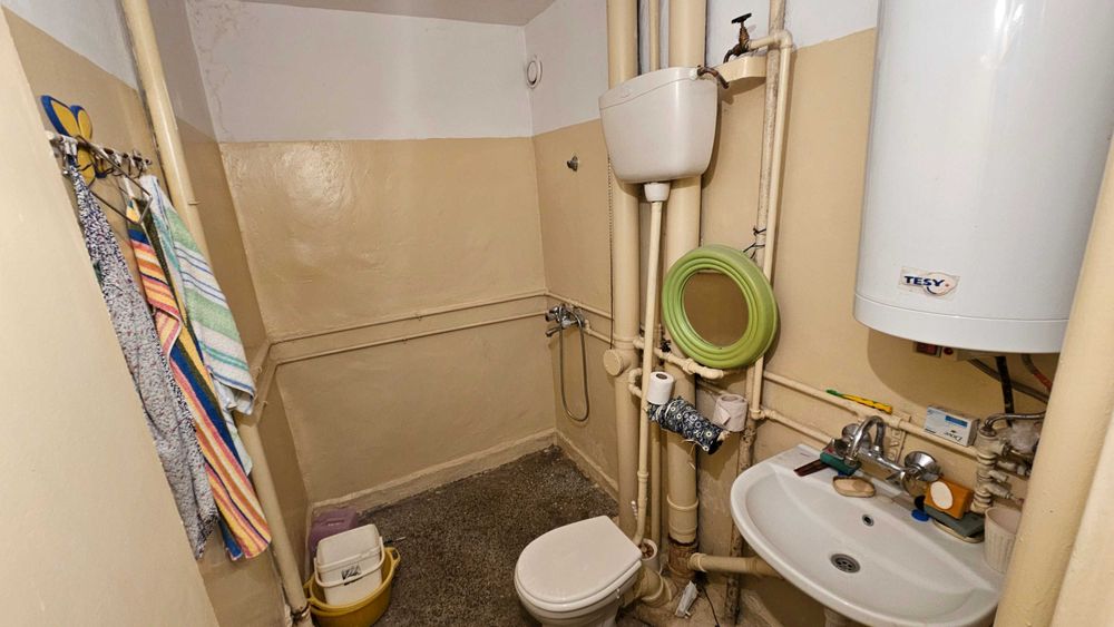 Продава се Двустаен апартамент в Разград, Освобождение - 81 кв.м за 1196 €/кв.м - Снимка #4