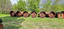Vand 10 casute tip butoi+sauna+ciubar