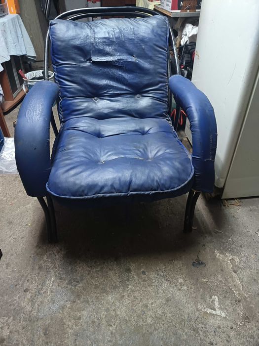 тръбен метален стол-кресло