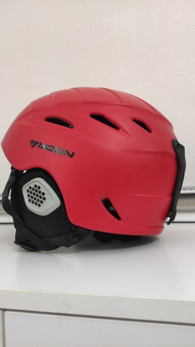 Шлем лыжный, сноубордический