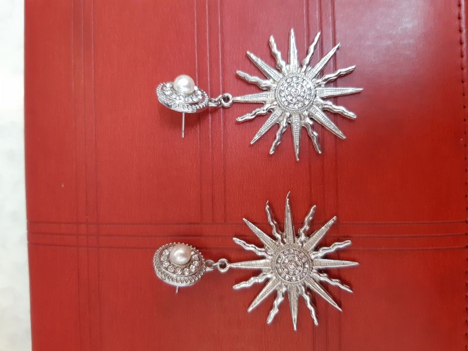 ДЕШЕВО! Новые красивые и стильные серьги