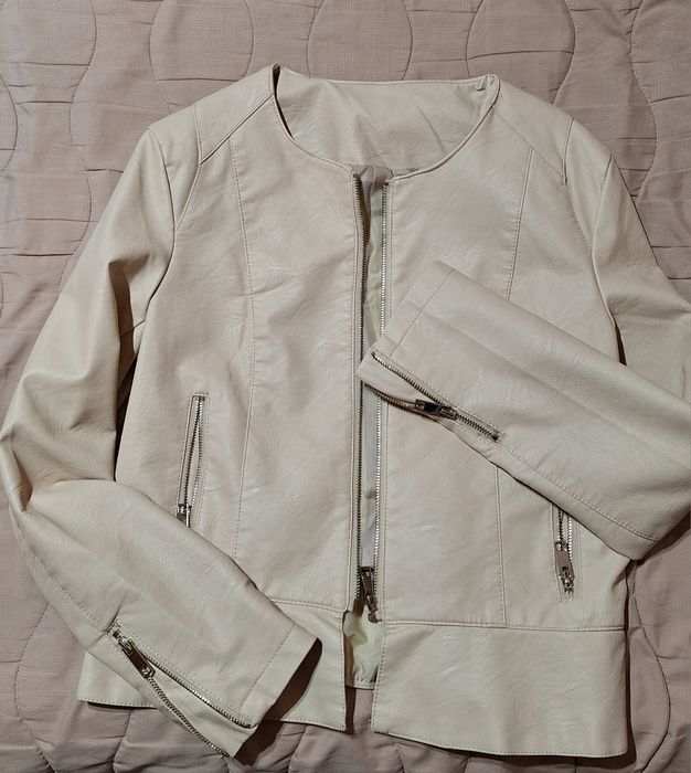 Яке от еко кожа !