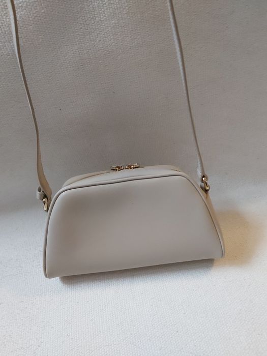 Празнично намаление Furla Iride чанта