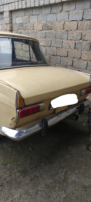 Москвич желтый 1970