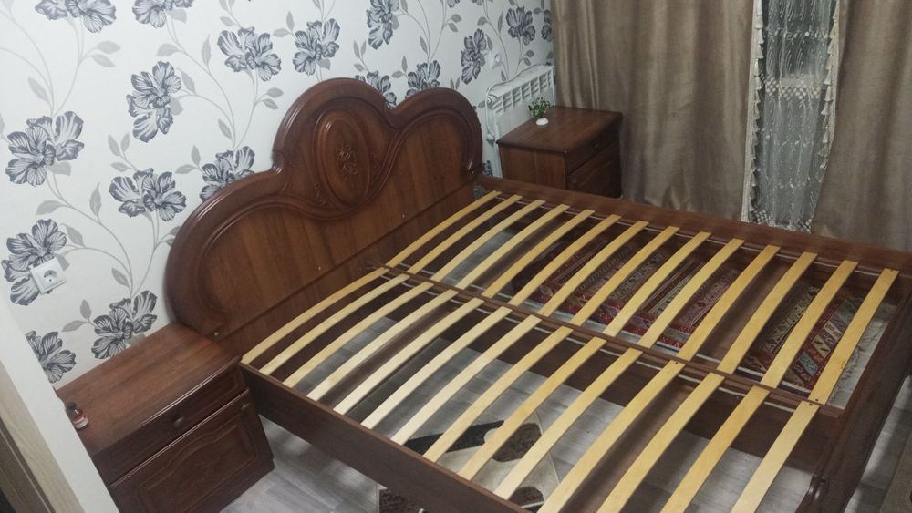 Продам двухспальную кровать