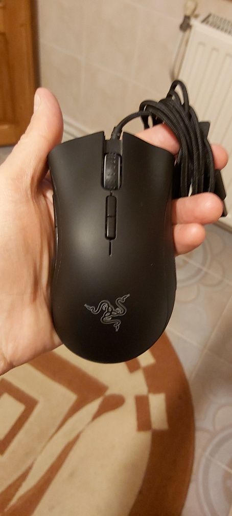 Mouse razer deathadder elite !