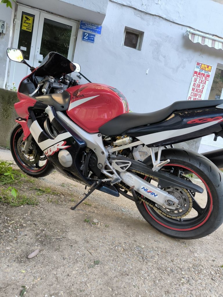 De vânzare Honda CBR 600 F4i