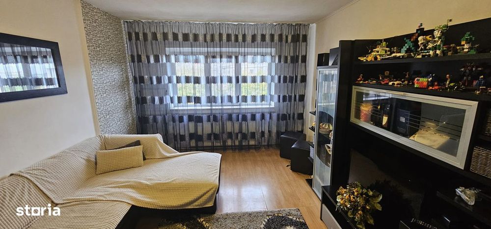 Poarta 6/ 3 camere , 2 bai , mobilat