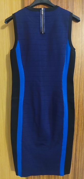 Елегантни дамски рокли