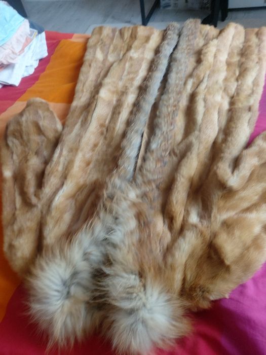 Естествено палто от лисица