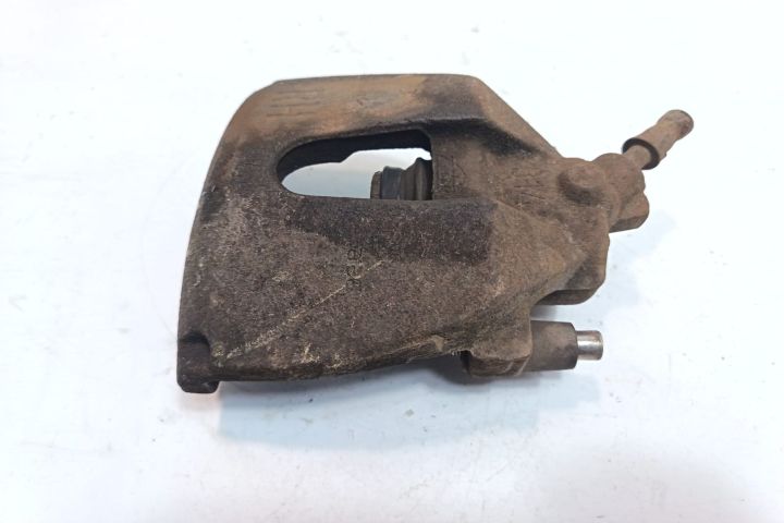 Etrier fata dreapta Ford Focus a 2-a generatie