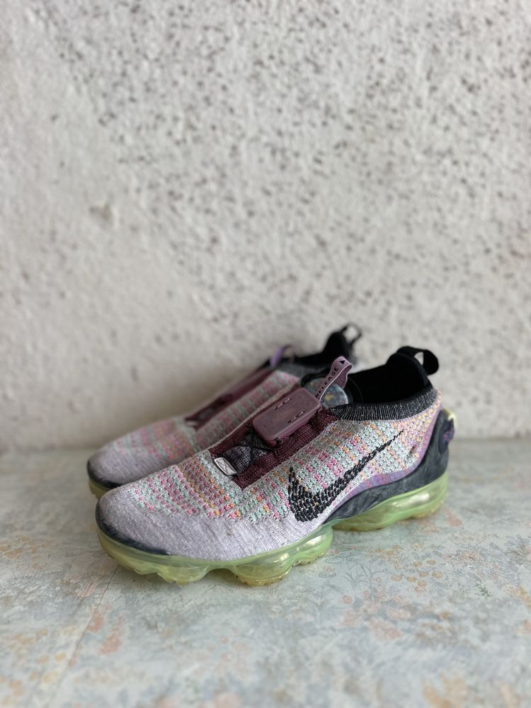 Nike Air Vapormax 2020 Flyknit, Violet Ash/ Black-Sunset Pulse, 40.5