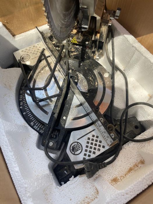 пила торцовочная  вихрь пт-255