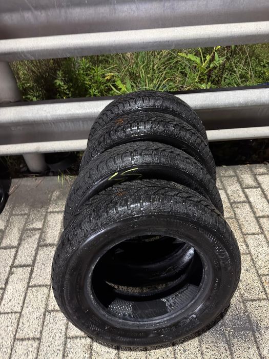 Cauciucuri iarna 185/65 r14