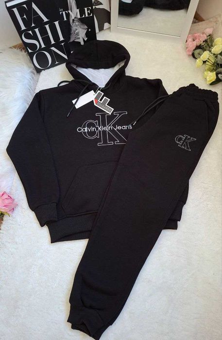 Нови дамски екипи вата