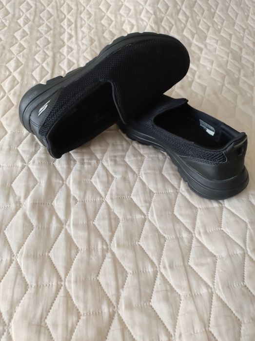 Спортни обувки skechers