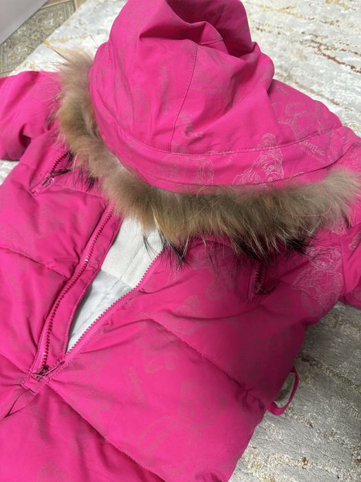 Продам зимний комбинезон на девочку