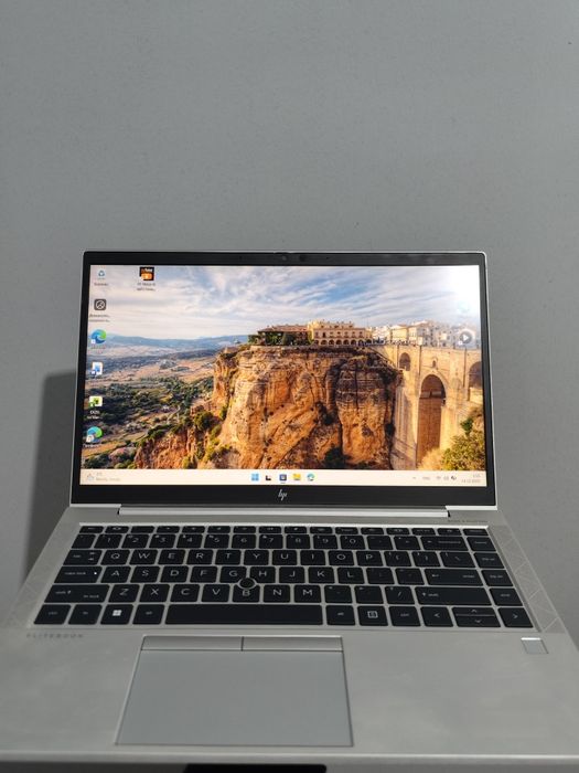 Hp Elitebook Rayzon5 5650U