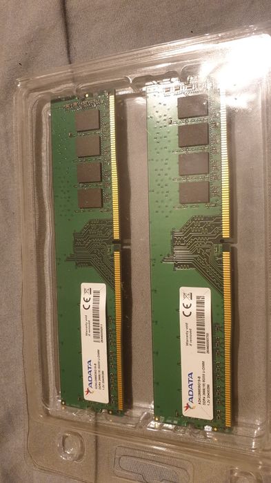 memorii ram 16 gb ddr4  kik 8 ×2