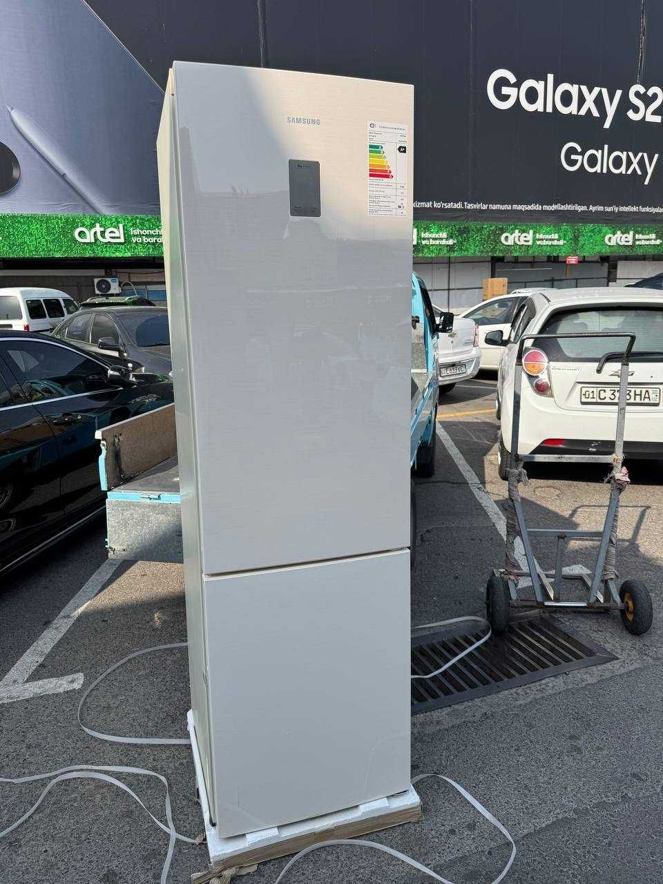 Холодильник Samsung RB37P5491EL 387L SpaceMax